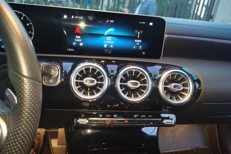 Used Mercedes-Benz A-Class 2020 Restyled A 200 L Sport Sedan Fashion Version Audio And AC Panel
