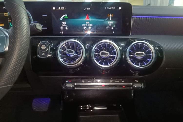 Used Mercedes-Benz A-Class 2020 Restyled A 200 L Sport Sedan Fashion Version Audio And AC Panel