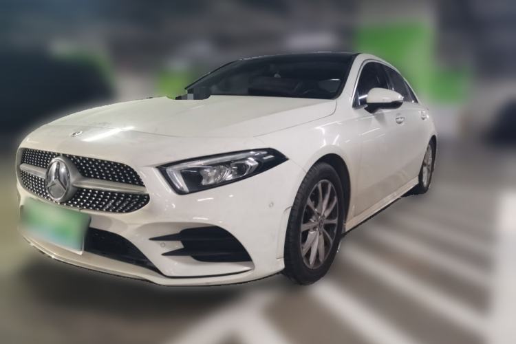 Used Mercedes-Benz A-Class 2020 Restyled A 200 L Sport Sedan Fashion Version Guazi used car, China used car export, Used car for sale, Used cars, Cheapest cars for sale