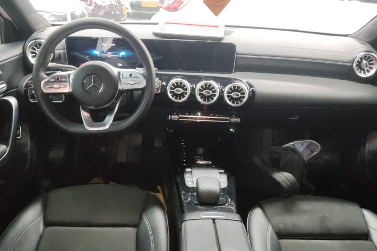 Used Mercedes-Benz A-Class 2020 Restyled A 200 L Sport Sedan Fashion Version Center Console