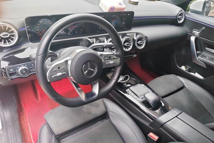 Used Mercedes-Benz A-Class 2020 Restyled A 200 L Sport Sedan Fashion Version Center Console