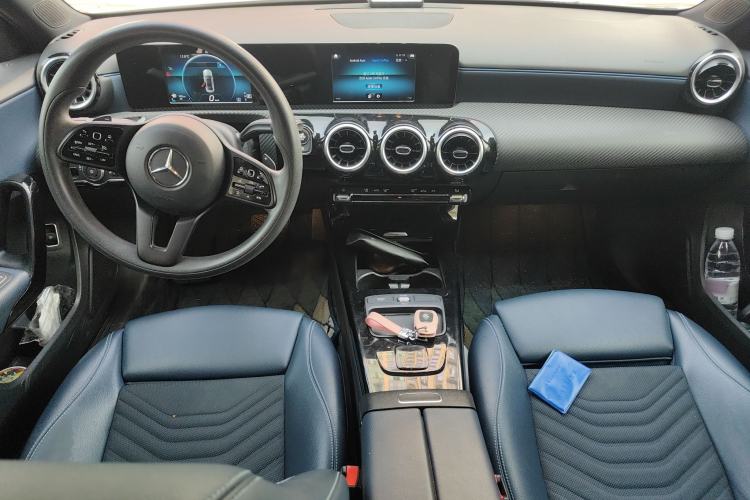 Used Mercedes-Benz A-Class 2020 A 180 L Center Console