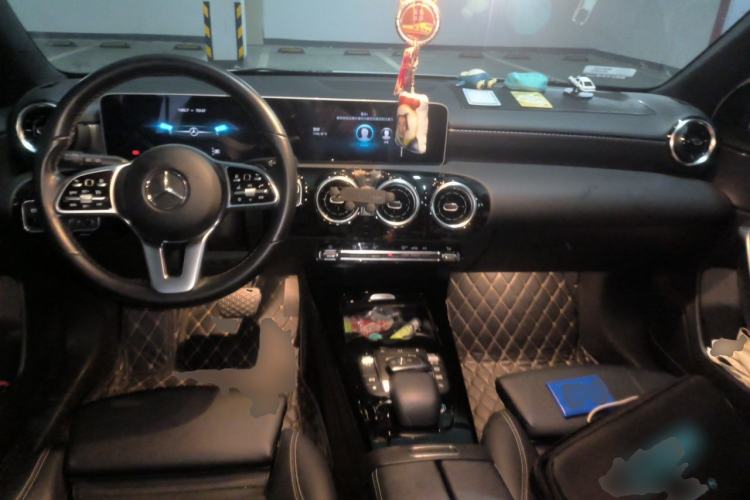 Used Mercedes-Benz A-Class 2020 A 180 Center Console