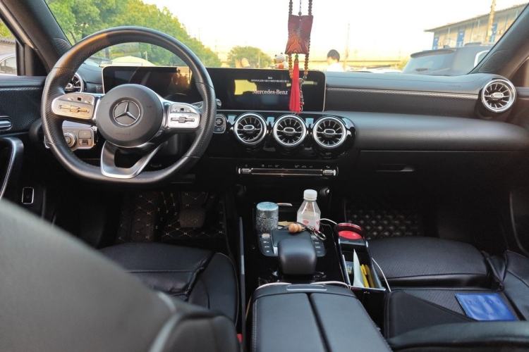 Used Mercedes-Benz A-Class 2020 Restyled A 200 L Sport Sedan Fashion Version Center Console