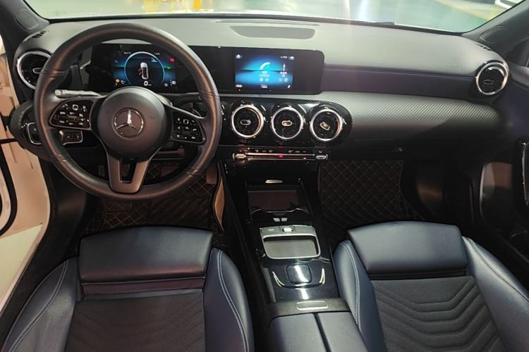 Used Mercedes-Benz A-Class 2020 Revised A 180 L Center Console