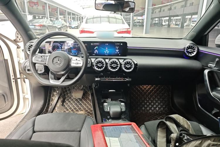 Used Mercedes-Benz A-Class 2020 Restyled A 200 L Sport Sedan Fashion Version Center Console