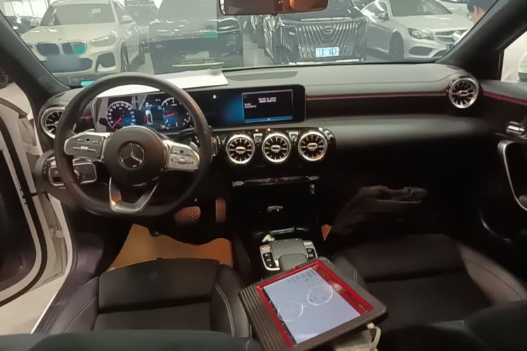 Used Mercedes-Benz A-Class 2020 Restyled A 200 L Sport Sedan Fashion Version Center Console