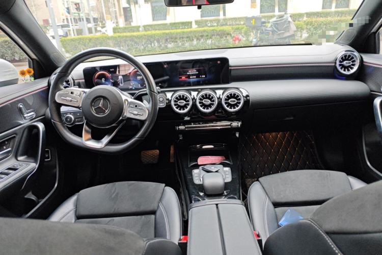 Used Mercedes-Benz A-Class 2020 Restyled A 200 L Sport Sedan Fashion Version Center Console