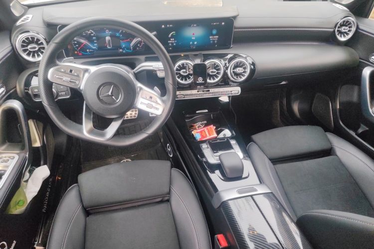 Used Mercedes-Benz A-Class 2020 Restyled A 200 L Sport Sedan Fashion Version Center Console