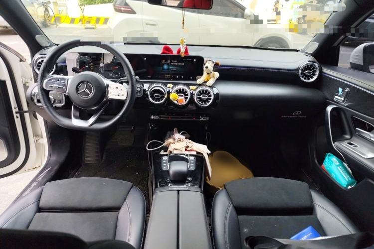 Used Mercedes-Benz A-Class 2020 Restyled A 200 L Sport Sedan Fashion Version Center Console