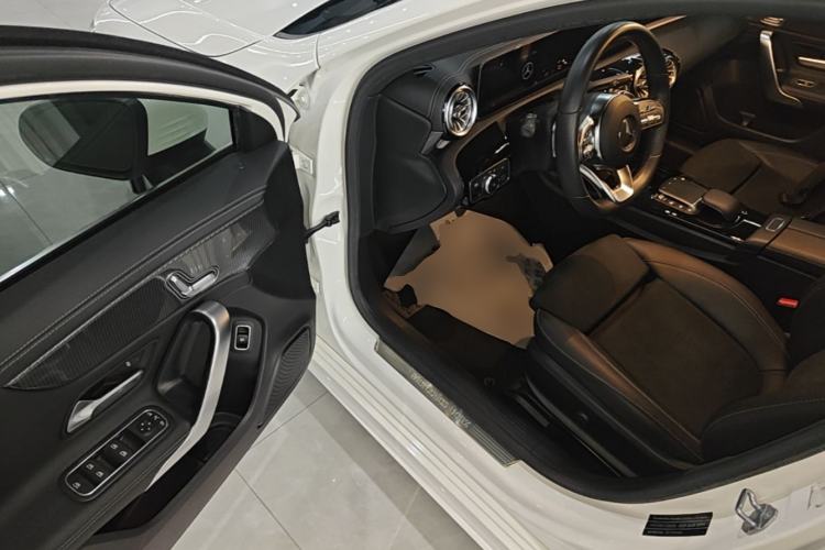Used Mercedes-Benz A-Class 2020 Restyled A 200 L Sport Sedan Fashion Version Driver Seat