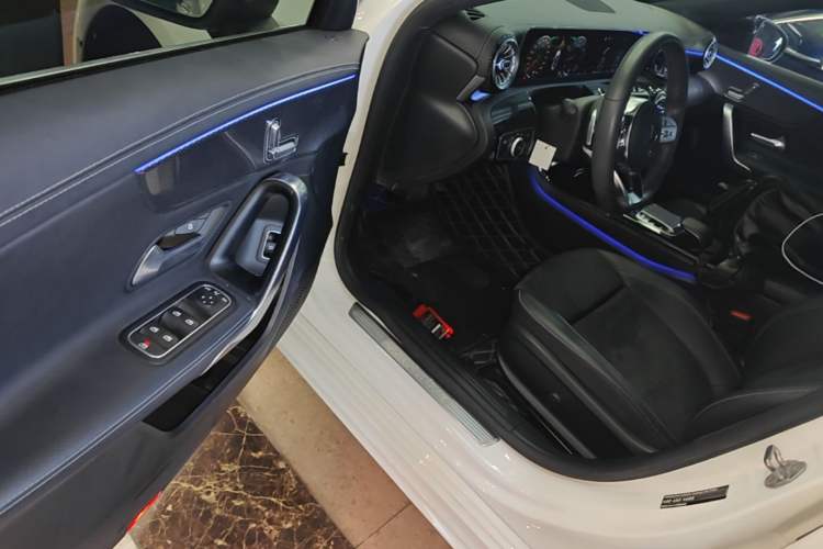 Used Mercedes-Benz A-Class 2020 Restyled A 200 L Sport Sedan Fashion Version Driver Seat