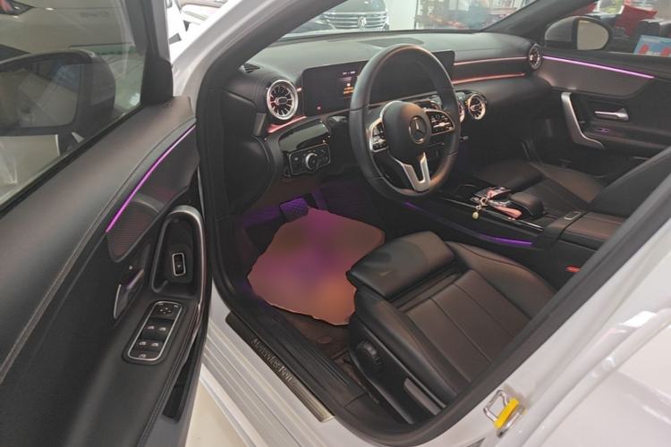 Used Mercedes-Benz A-Class 2020 Second Facelift A 180 L Sport Sedan Driver Seat