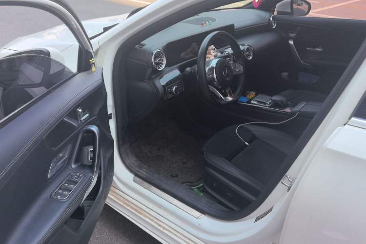 Used Mercedes-Benz A-Class 2020 Restyled A 200 L Sport Sedan Fashion Version Driver Seat