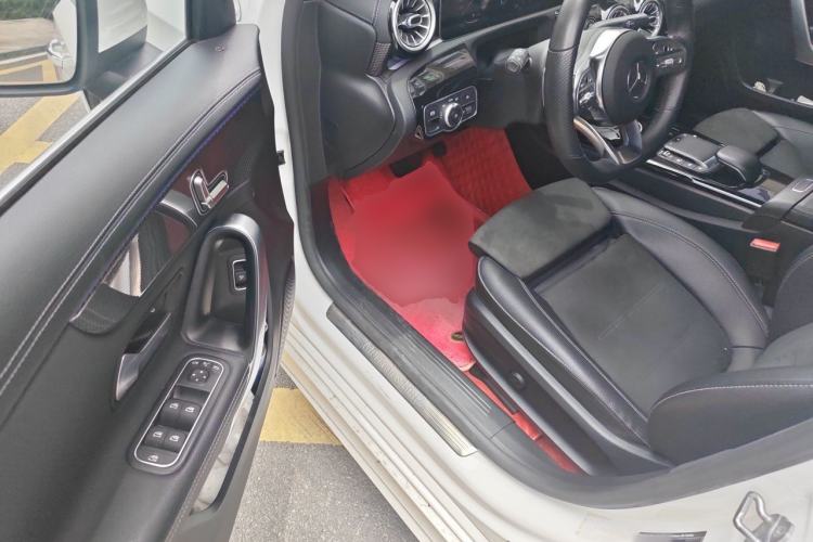 Used Mercedes-Benz A-Class 2020 Restyled A 200 L Sport Sedan Fashion Version Driver Seat