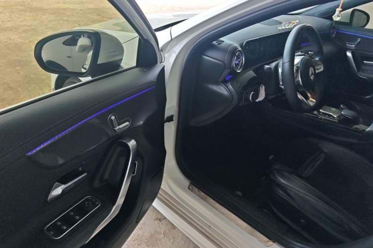Used Mercedes-Benz A-Class 2020 Restyled A 200 L Sport Sedan Fashion Version Driver Seat