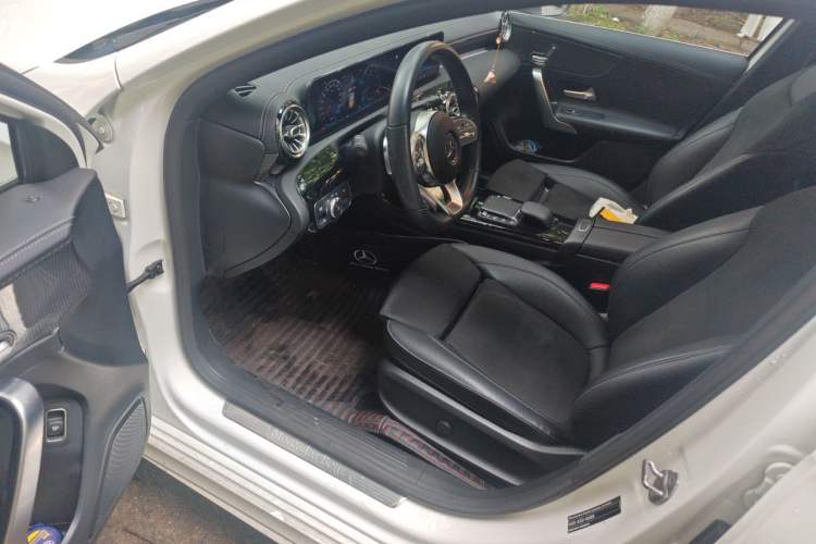 Used Mercedes-Benz A-Class 2020 Restyled A 200 L Sport Sedan Fashion Version Driver Seat