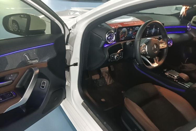 Used Mercedes-Benz A-Class 2020 Restyled A 200 L Sport Sedan Fashion Version Driver Seat