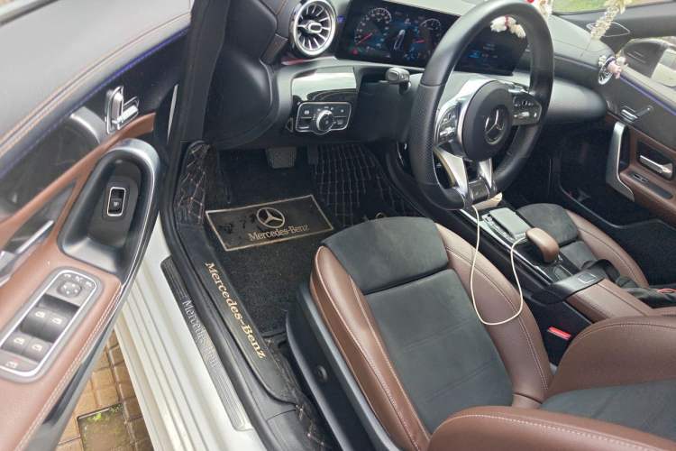 Used Mercedes-Benz A-Class 2020 Restyled A 200 L Sport Sedan Fashion Version Driver Seat