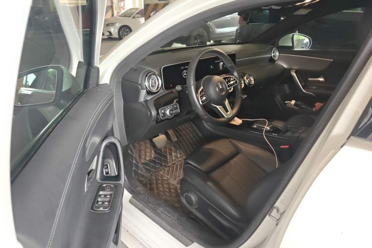 Used Mercedes-Benz A-Class 2020 Facelift A 180 L Sport Sedan Special Configuration Driver Seat