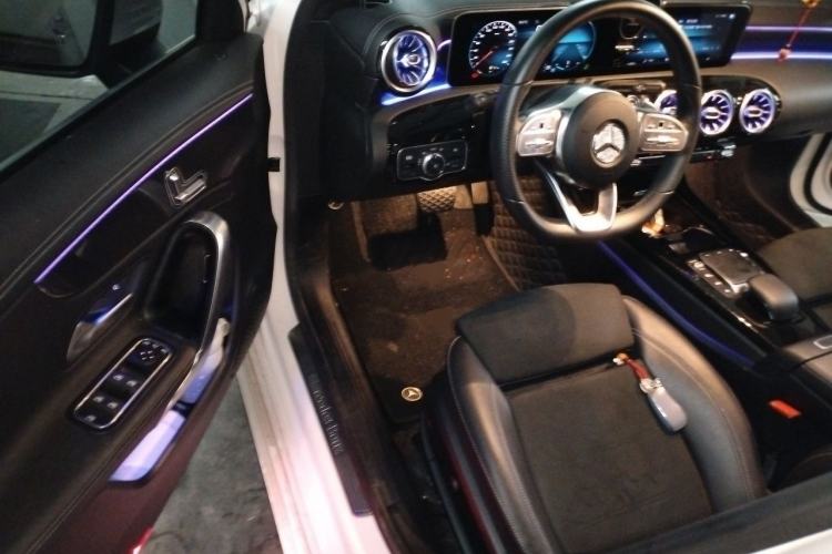 Used Mercedes-Benz A-Class 2020 Restyled A 200 L Sport Sedan Fashion Version Driver Seat
