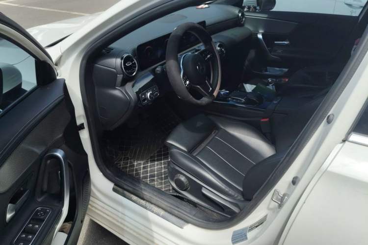 Used Mercedes-Benz A-Class 2020 Second Facelift A 180 L Sport Sedan Driver Seat