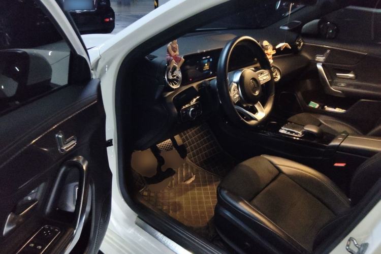 Used Mercedes-Benz A-Class 2020 Restyled A 200 L Sport Sedan Fashion Version Driver Seat