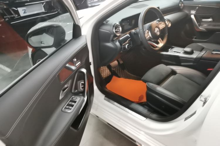 Used Mercedes-Benz A-Class 2020 Restyled A 200 L Sport Sedan Fashion Version Driver Seat
