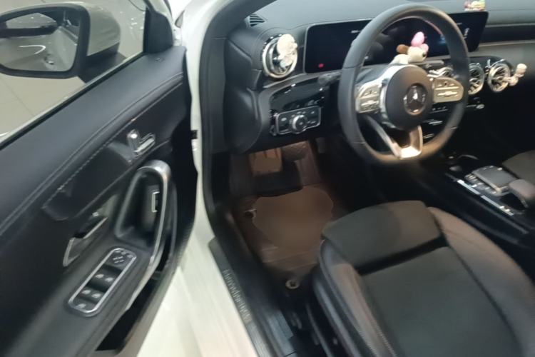 Used Mercedes-Benz A-Class 2020 Restyled A 200 L Sport Sedan Fashion Version Driver Seat
