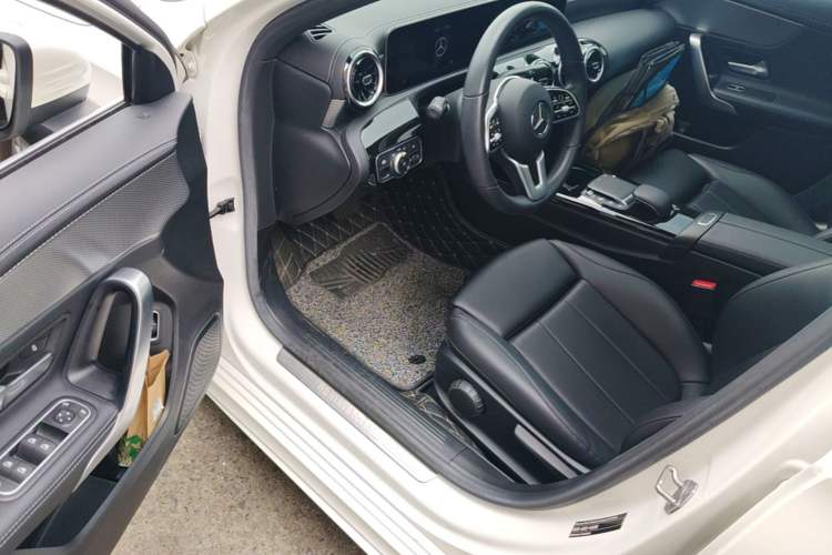 Used Mercedes-Benz A-Class 2020 Second Facelift A 180 L Sport Sedan Driver Seat