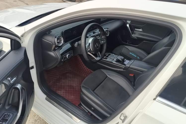 Used Mercedes-Benz A-Class 2020 Restyled A 200 L Sport Sedan Fashion Version Driver Seat