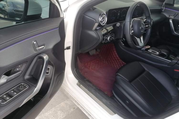 Used Mercedes-Benz A-Class 2020 A 200 L Driver Seat