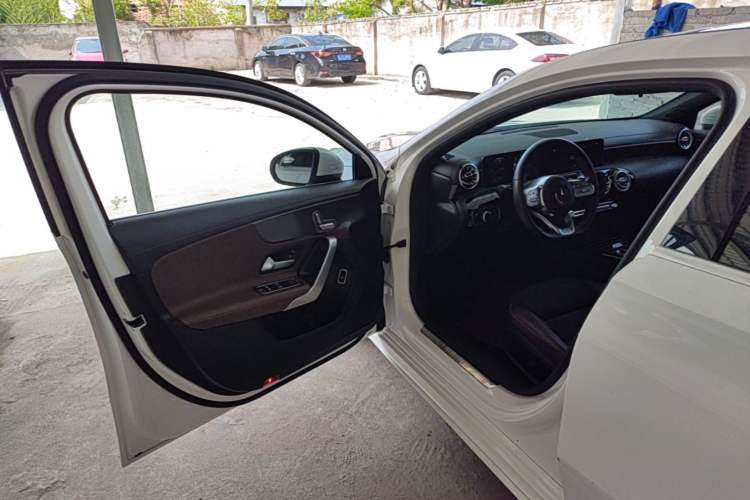 Used Mercedes-Benz A-Class 2020 Restyled A 200 L Sport Sedan Fashion Version Driver Seat