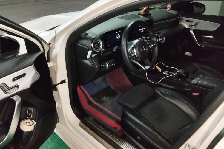 Used Mercedes-Benz A-Class 2020 A 220 L 4MATIC Sport Sedan Driver Seat