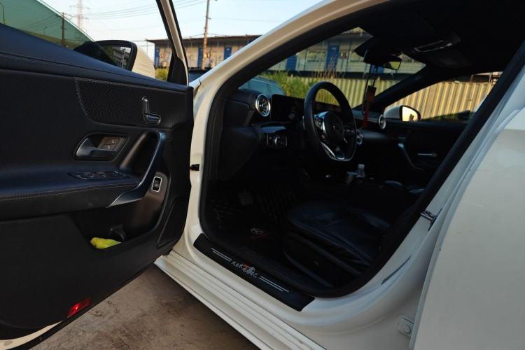 Used Mercedes-Benz A-Class 2020 Restyled A 200 L Sport Sedan Fashion Version Driver Seat