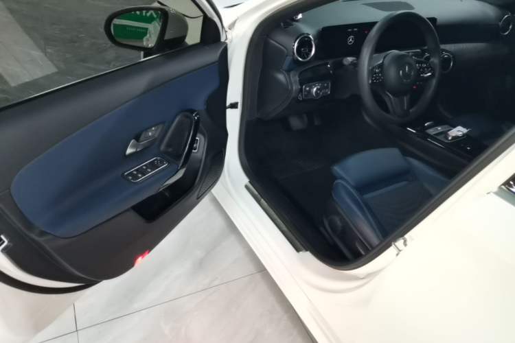 Used Mercedes-Benz A-Class 2020 Revised A 180 L Driver Seat