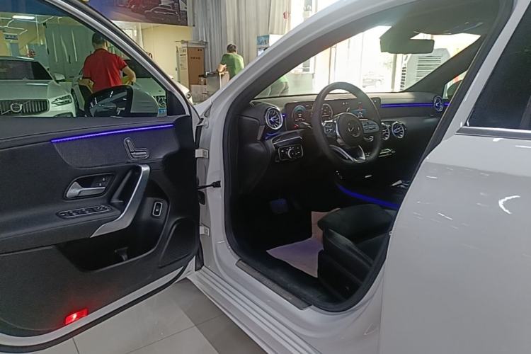 Used Mercedes-Benz A-Class 2020 Restyled A 200 L Sport Sedan Fashion Version Driver Seat