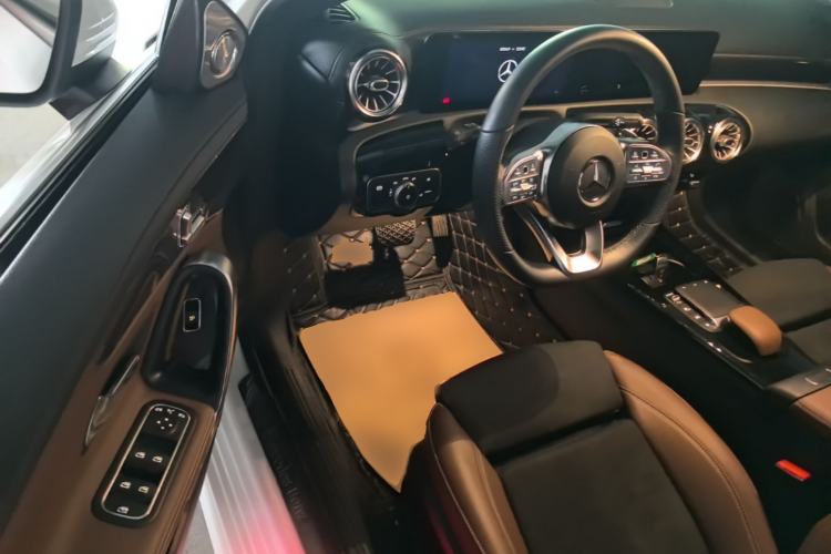 Used Mercedes-Benz A-Class 2020 Restyled A 200 L Sport Sedan Fashion Version Driver Seat