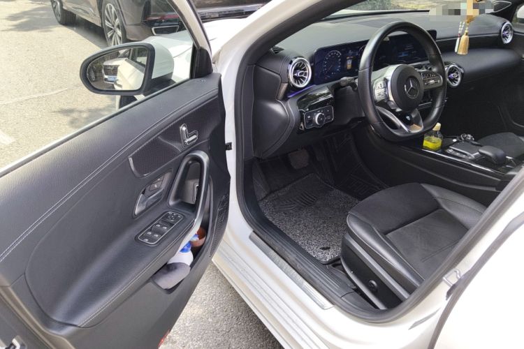 Used Mercedes-Benz A-Class 2020 Restyled A 200 L Sport Sedan Fashion Version Driver Seat
