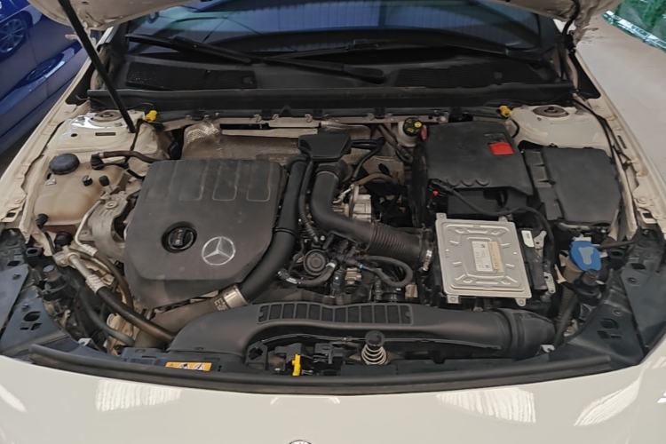 Used Mercedes-Benz A-Class 2020 Restyled A 200 L Sport Sedan Fashion Version Engine Bay