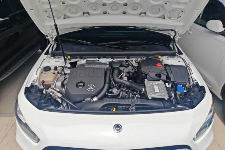 Used Mercedes-Benz A-Class 2020 A 200 L Engine Bay
