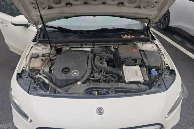 Used Mercedes-Benz A-Class 2020 Restyled A 200 L Sport Sedan Fashion Version Engine Bay