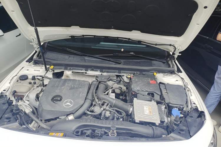 Used Mercedes-Benz A-Class 2020 Restyled A 200 L Sport Sedan Fashion Version Engine Bay