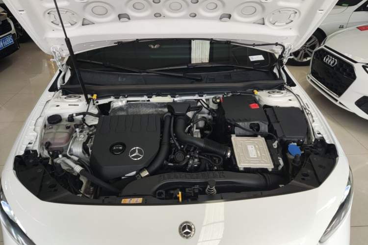 Used Mercedes-Benz A-Class 2020 Restyled A 200 L Sport Sedan Fashion Version Engine Bay