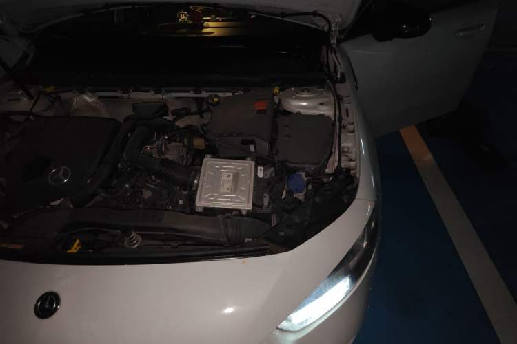 Used Mercedes-Benz A-Class 2020 A 180 L Sport Sedan Engine Bay Left