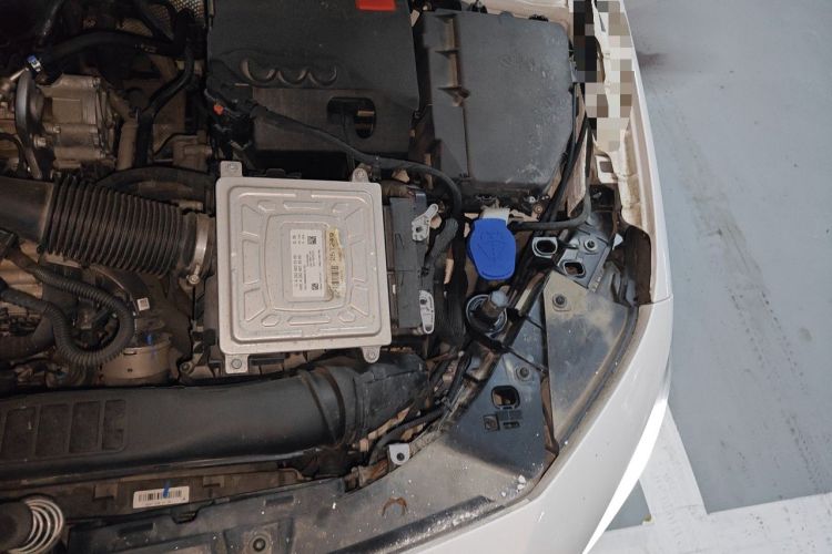 Used Mercedes-Benz A-Class 2020 Restyled A 200 L Sport Sedan Fashion Version Engine Bay Left