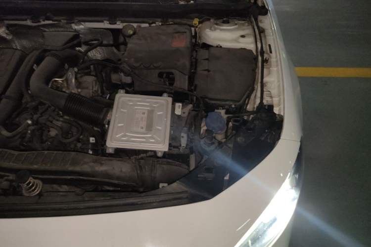 Used Mercedes-Benz A-Class 2020 A 200 L Sport Sedan Engine Bay Left
