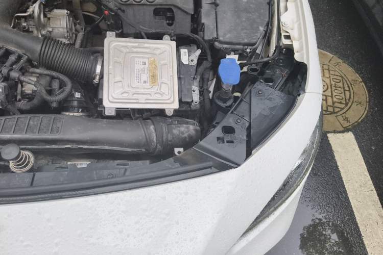 Used Mercedes-Benz A-Class 2020 A 200 L Sport Sedan Engine Bay Left