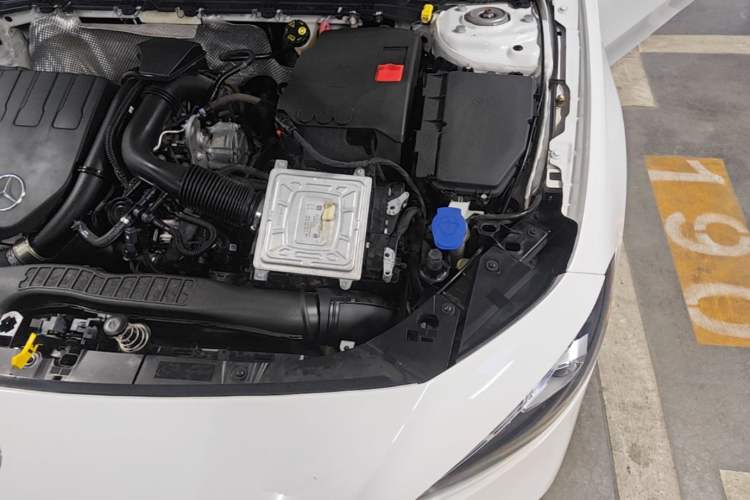 Used Mercedes-Benz A-Class 2020 A 200 L Sport Sedan Engine Bay Left