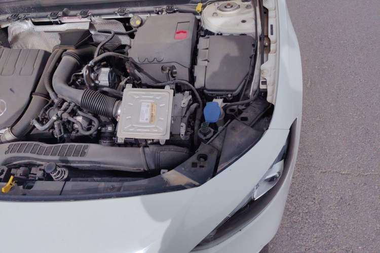 Used Mercedes-Benz A-Class 2020 Restyled A 200 L Sport Sedan Fashion Version Engine Bay Left